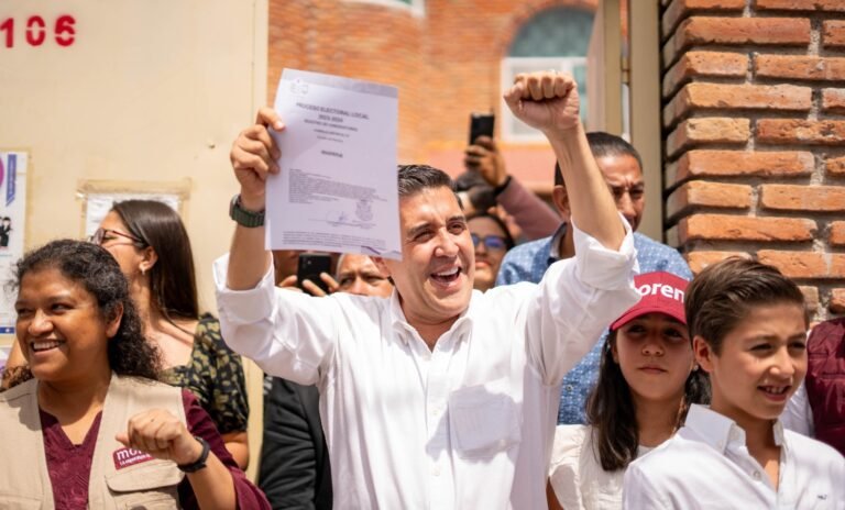 Se registró Chema Tapia por la presidencia municipal de Querétaro 