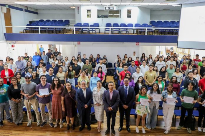 becas UAQ y Fundación BBVA