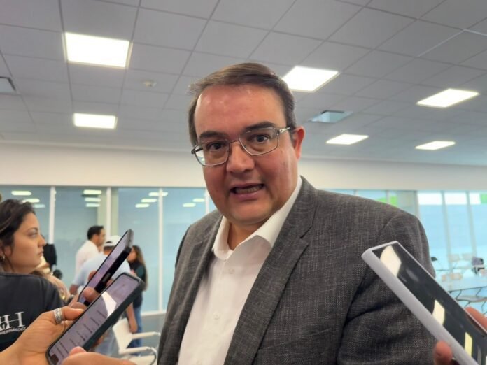 Vega-Ley-Kuri Ley Kuri en Querétaro; legisladores ajustan redacción con apoyo de Meta
