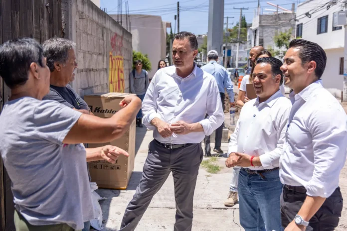 kuri entrega de ayudas03 Arranca entrega de apoyos por lluvias en Querétaro