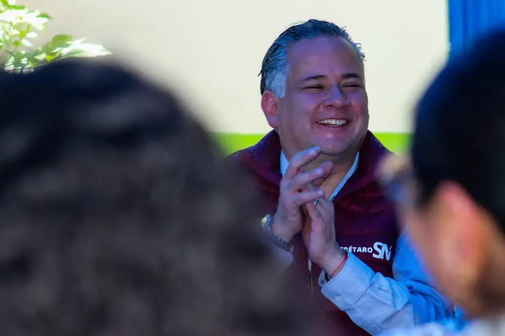 Santiago nieto sonrisas en El Vergel Qro