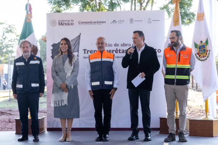 Tren Querétaro - Irapuato 01