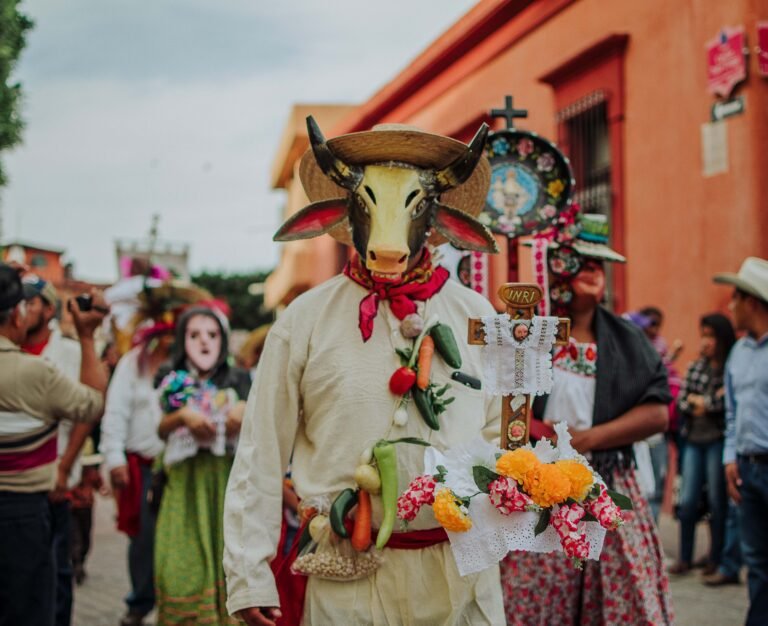 Casa del Faldón presenta exposición fotográfica sobre máscaras tradicionales de El Pueblito