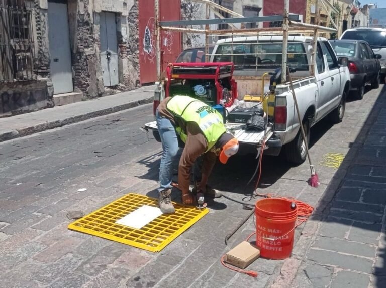 Destina Querétaro 700 mil pesos para cubrir coladeras abiertas y prevenir accidentes