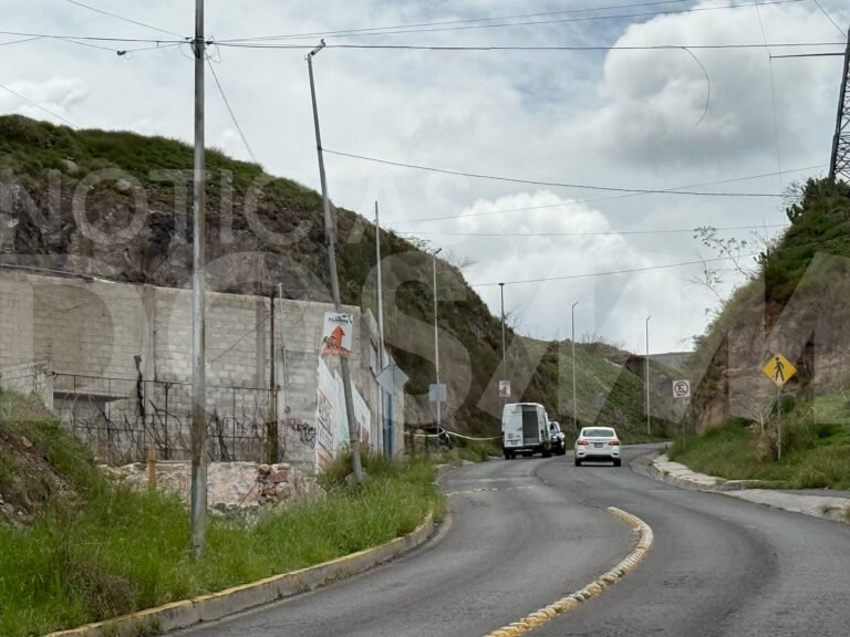 Investigan muerte de hombre tras presunta caída en cerro de Menchaca